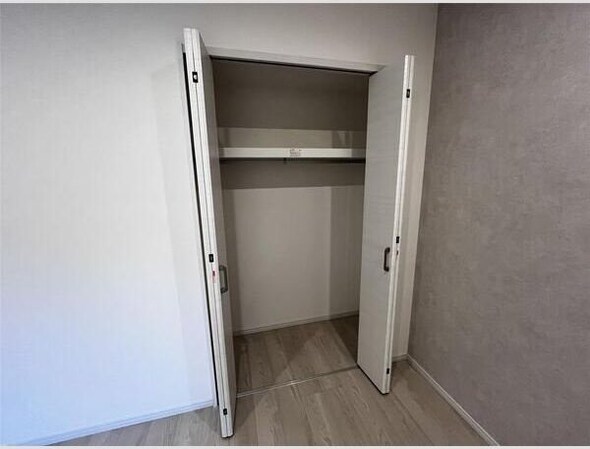 LUANA・AIR・RESIDENCE五橋の物件内観写真